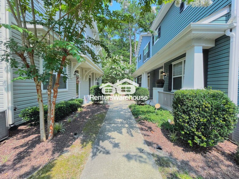 Building Photo - 2514 Leytonstone Dr