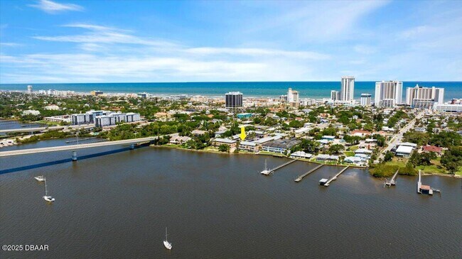 Building Photo - 411 N Halifax Ave