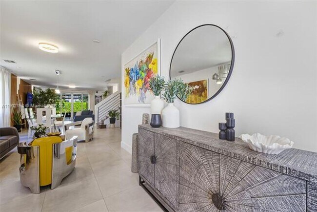 Building Photo - 10359 NW 67th Terrace