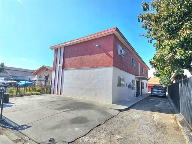 Building Photo - 1651 E 42nd St