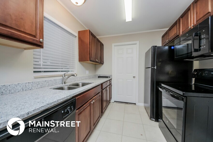 Building Photo - 508 Ponderosa Dr