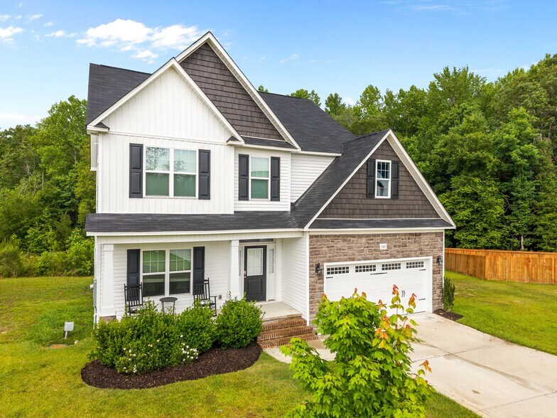 Building Photo - 1165 Camellia Dr
