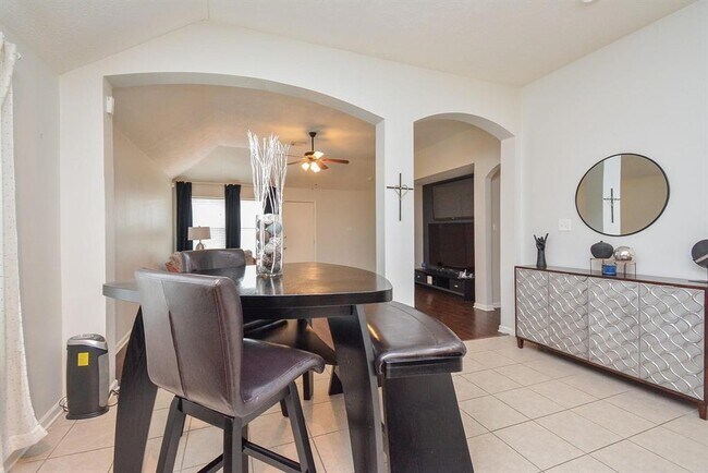 Building Photo - 22442 Highfield Ridge Ln