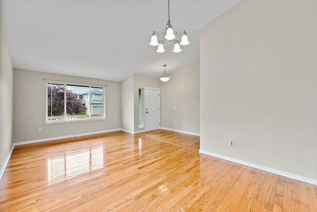 Building Photo - Bright & Spacious 4 Bedroom Home in Yelm f...