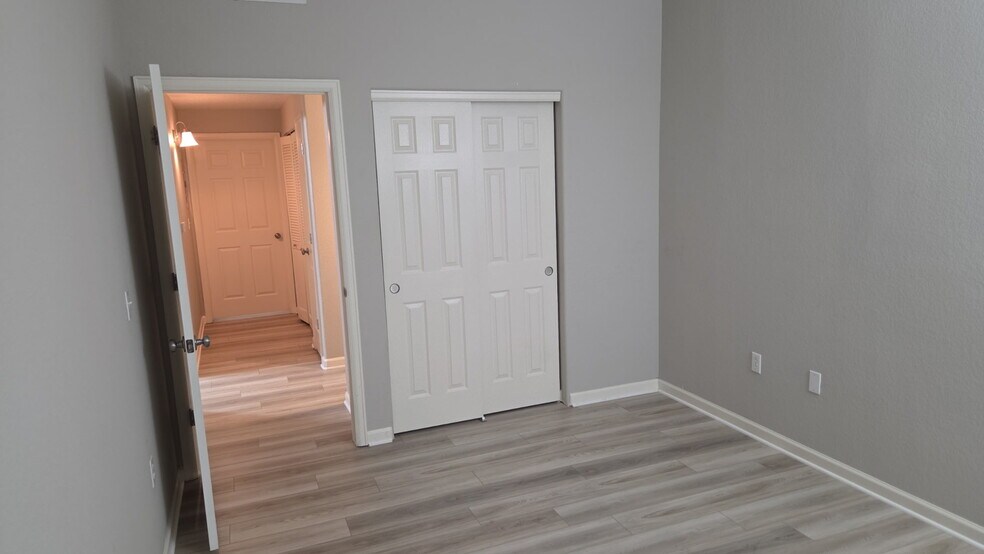 Building Photo - 4875 S Balsam Way