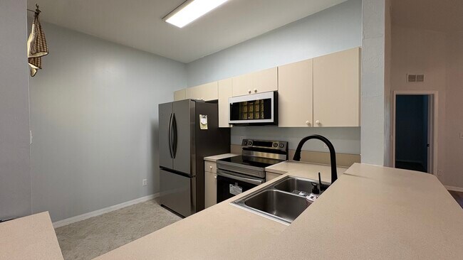 Building Photo - 4109 Bellasol Cir