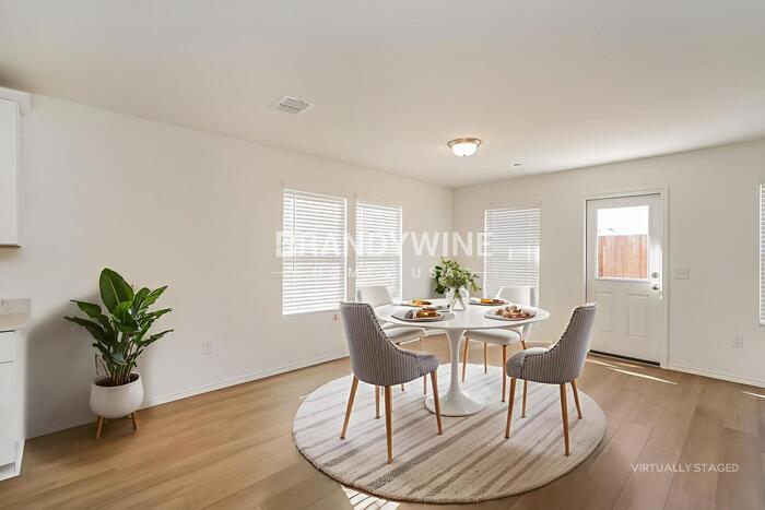 Building Photo - 2708 Barton Spgs Dr