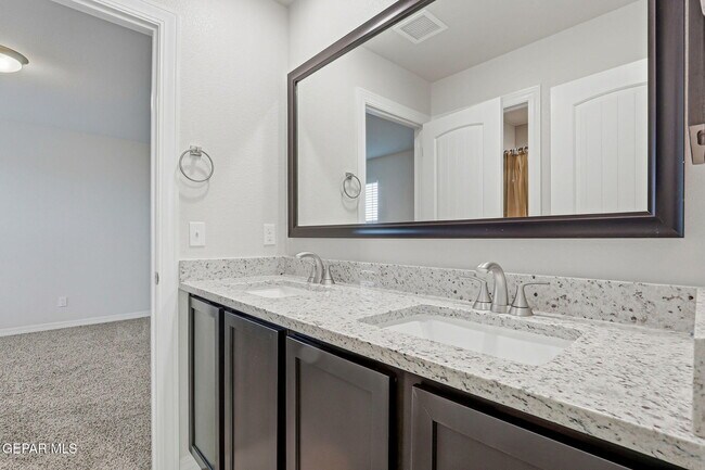Building Photo - 11150 Blazing Star Pl
