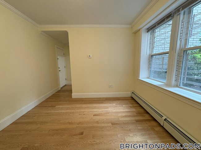 Building Photo - 100 Kilsyth Rd