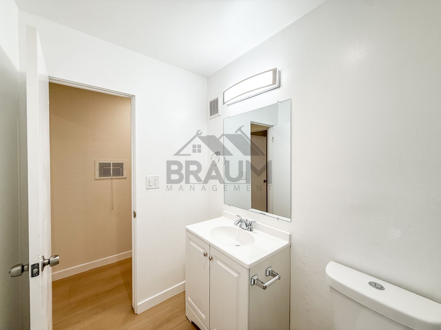 Building Photo - 4632 Laurel Canyon Blvd