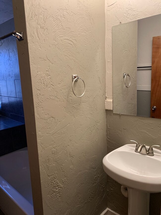 Building Photo - 6829 McPherson Blvd