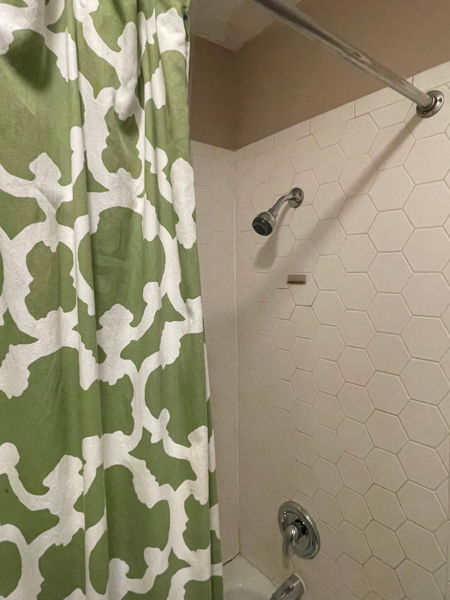 Building Photo - 283 Alpine Dr