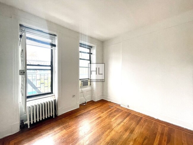 Building Photo - 104 W 83rd St