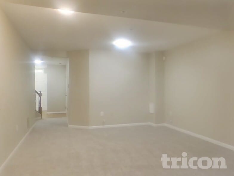 Building Photo - 1711 Crimson Pl