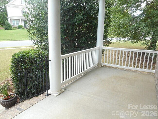 Building Photo - 9628 Daufuskie Dr