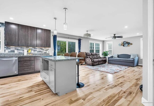 Building Photo - 36 Belvedere Dr