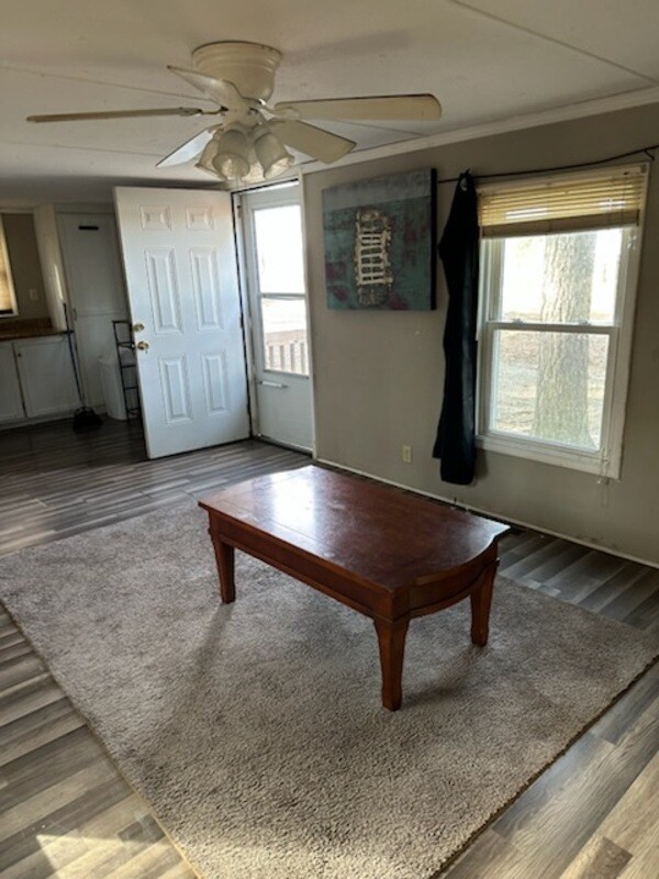 Building Photo - 1501 Joel Rd