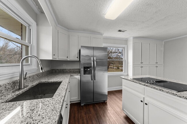 Building Photo - 1435 Auten Rd