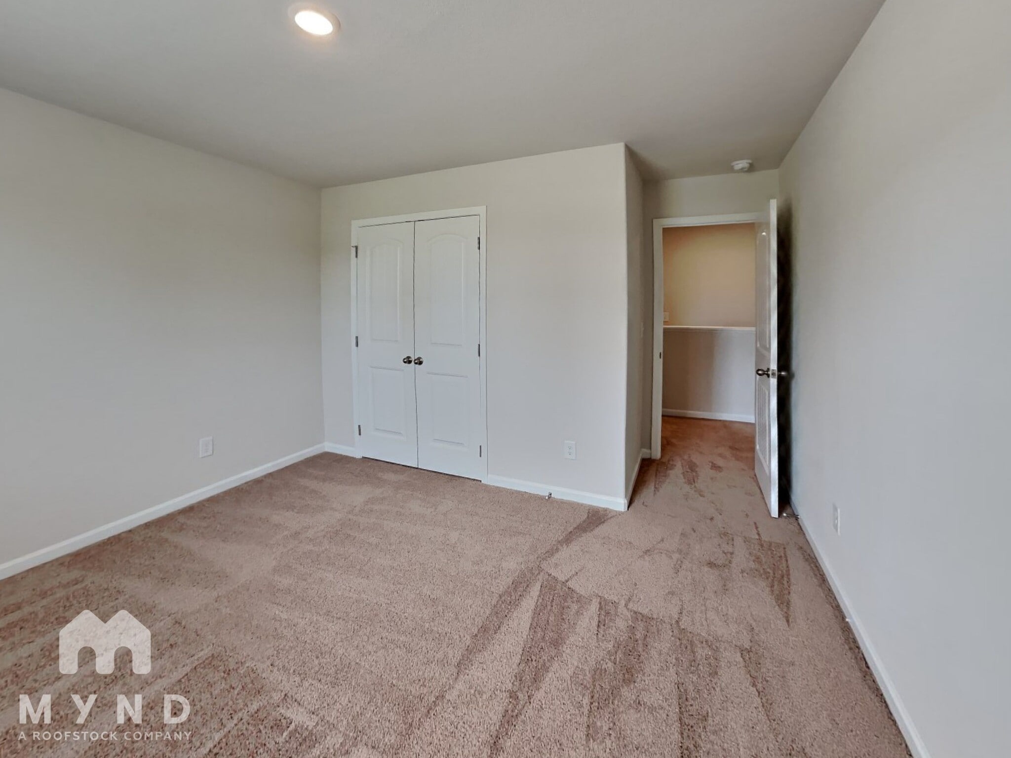Building Photo - 121 Royal Mdw Dr
