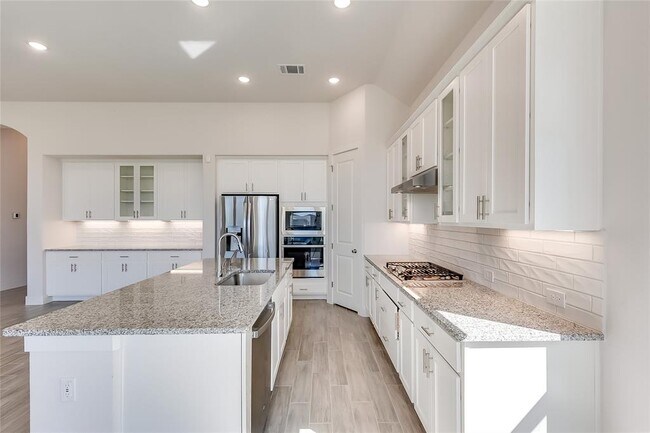 Building Photo - 5853 Bianca Dr