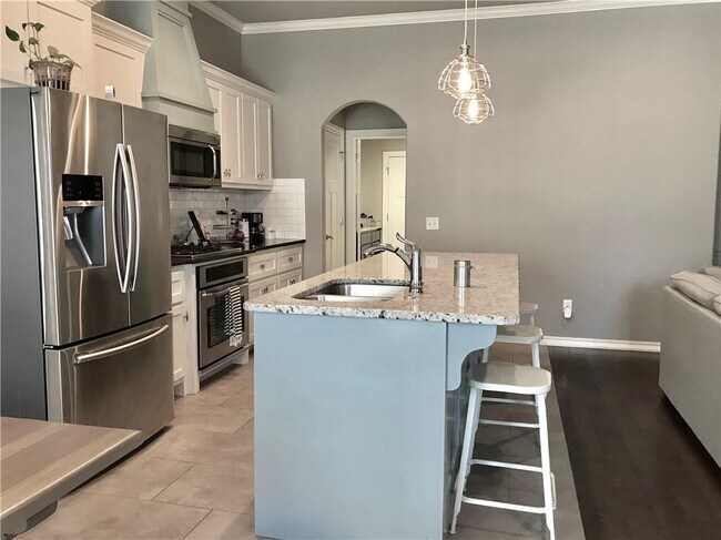 Building Photo - 3317 Lakeshire Ridge Way