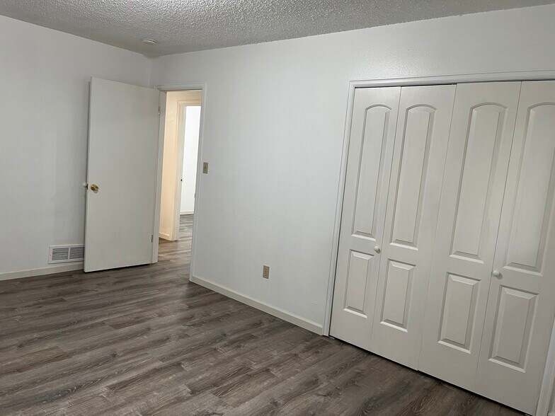 Building Photo - 1426 Centennial Dr