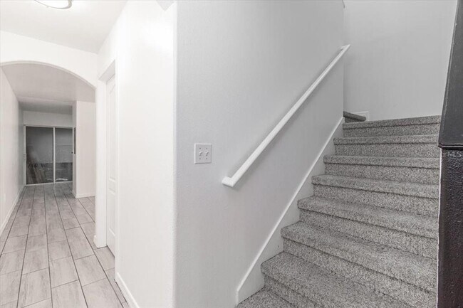 Building Photo - 12946 Trade Port Pl