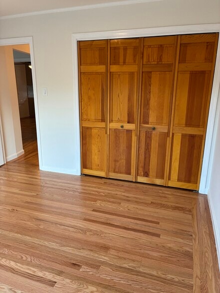 Building Photo - 79 Tiffany Ave