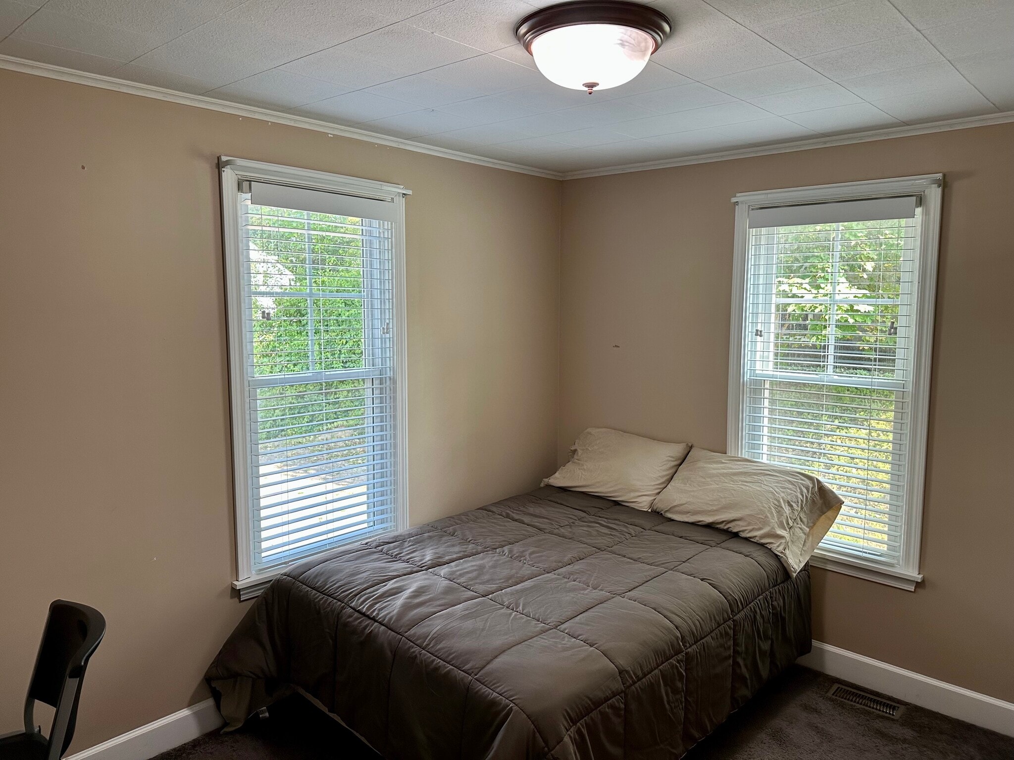 Bedroom 2 - 11 Pleasant St