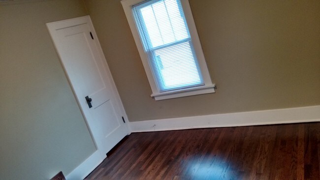 Building Photo - 2562 Mason St