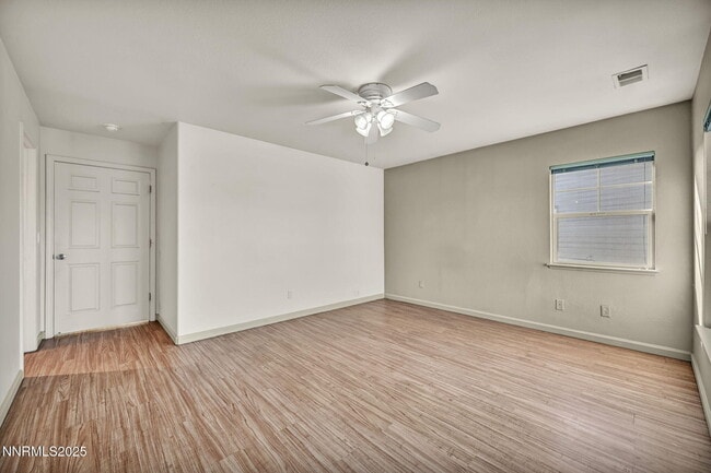 Building Photo - 9250 Lone Wolf Cir