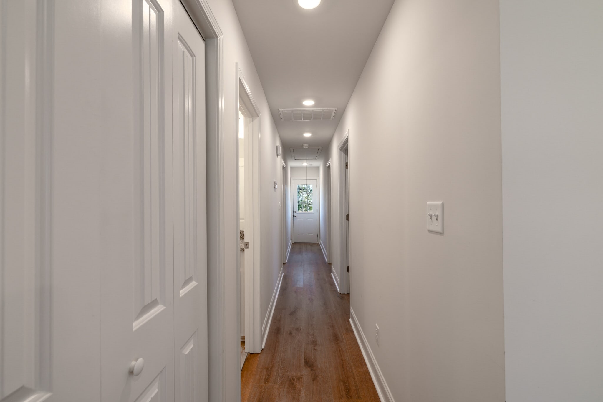 Building Photo - 812 Aubrey Ave