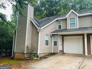 Building Photo - 207 Hillcrest Dr