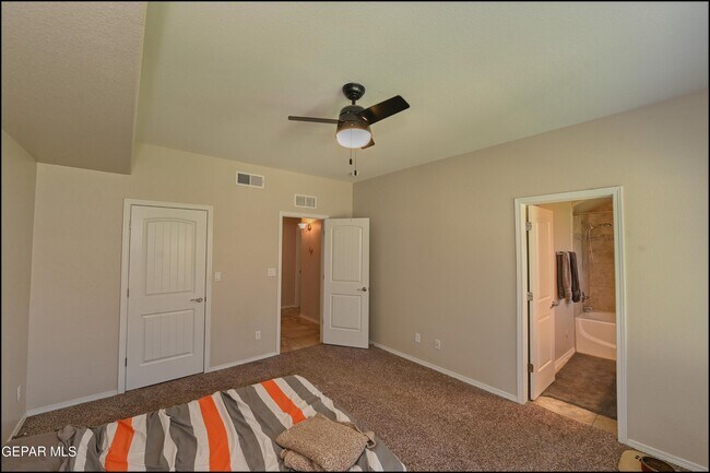 Building Photo - 373 Aidan Gordon Cir