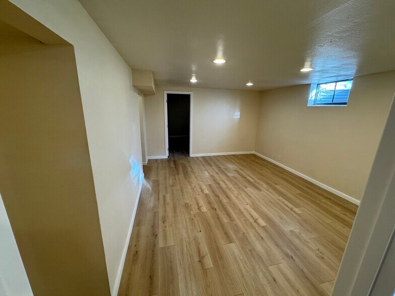 Building Photo - 6085 W Arkansas Ave