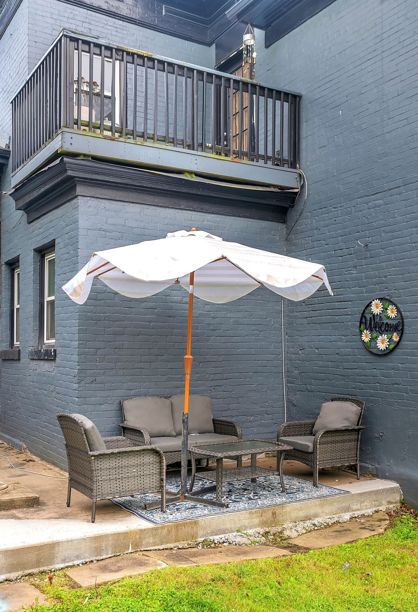 Building Photo - 139 Center St