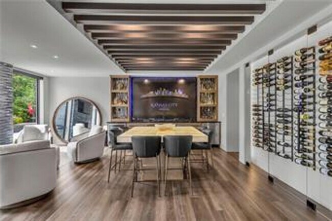 Building Photo - {5842} Luxury Rental in Forrest Ridge Esta...