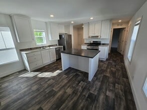 Building Photo - 21 Wood Dr