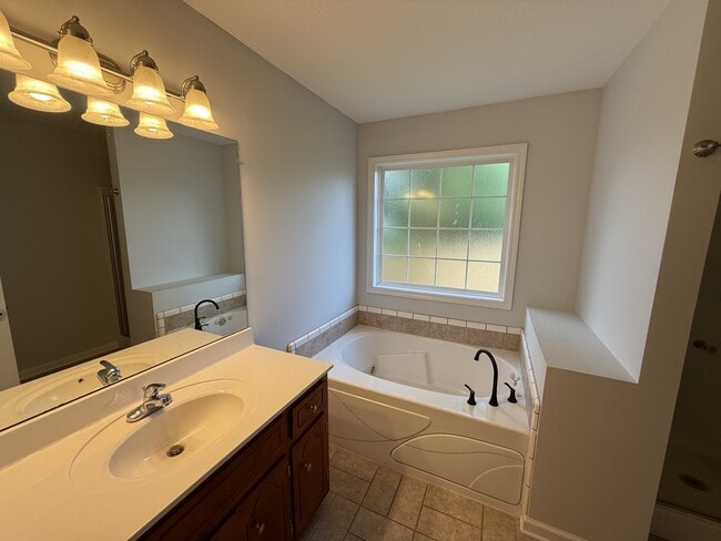 Building Photo - 3685 S Jot Dr