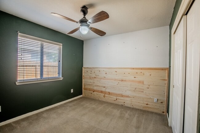 Building Photo - 21547 Sullivan Forest Dr