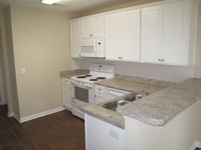 Building Photo - 145 Connor Lp