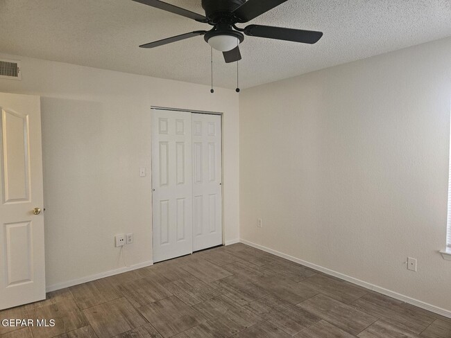 Building Photo - 12353 Golden Sun Dr