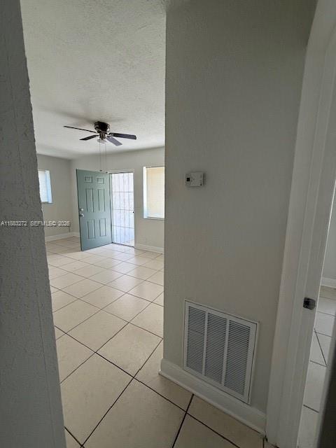 Building Photo - 13300 NE 10th Ave