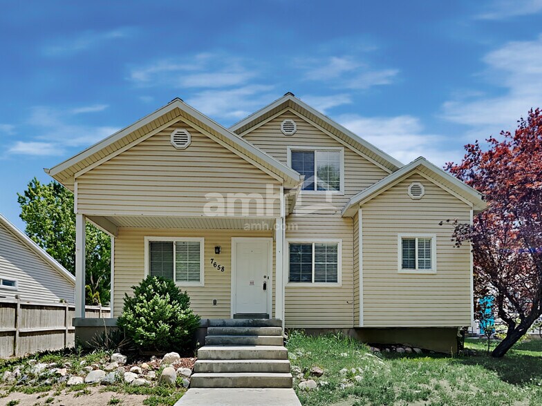 Primary Photo - 7658 Snowy Owl Rd