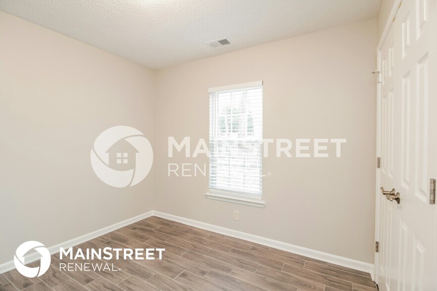 Building Photo - 8304 Highlander Ct