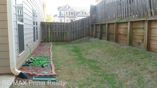 Building Photo - 5 br, 3 bath House - 7421 Sorrel Court