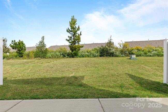 Building Photo - 144 Briana Marie Way