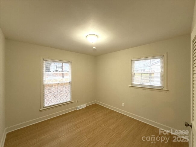 Building Photo - 4409 Brooktree Dr