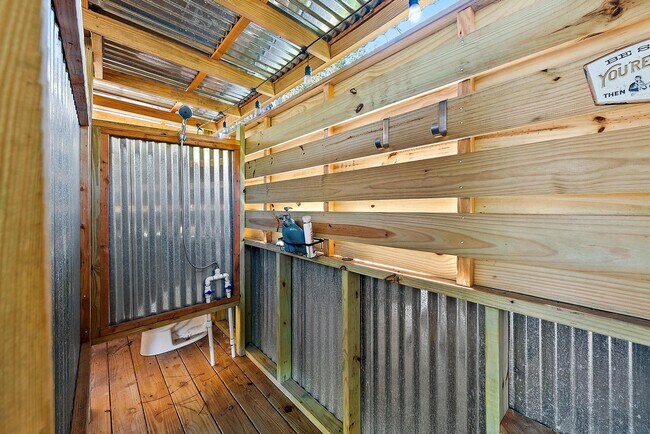 Building Photo - 12904 159th St N