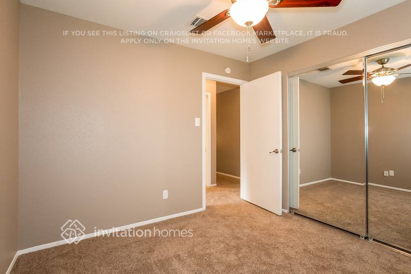 Building Photo - 22507 Red River Dr